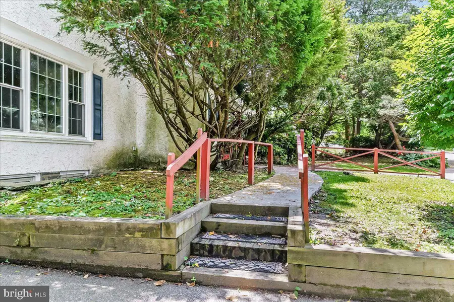 4 E Lodges Ln, Bala Cynwyd, PA 19004 - #3