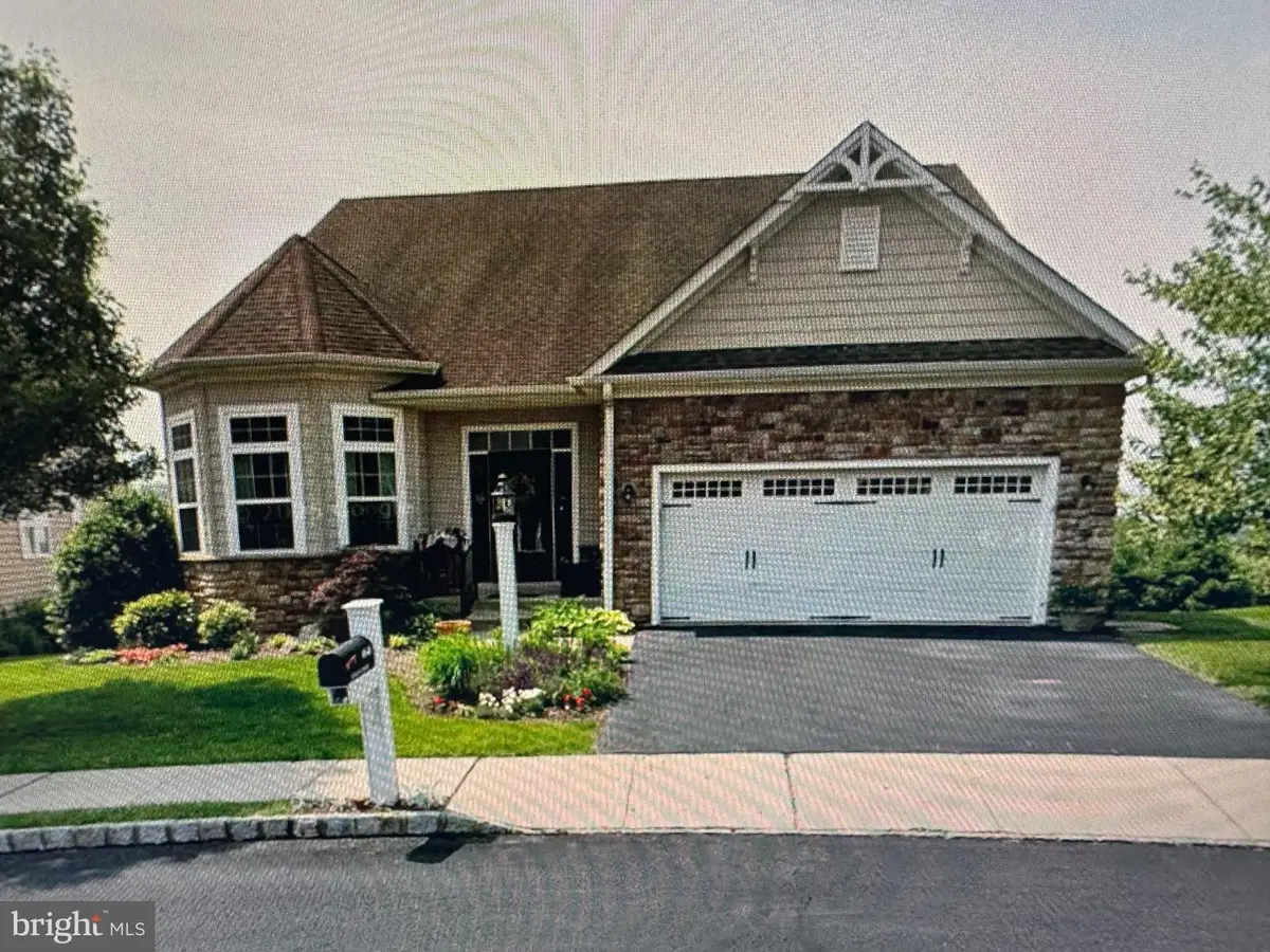 4646 Logan Ct, Schwenksville, PA 19473 - #1