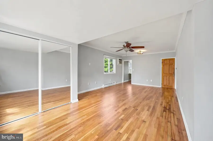 218 N Sylvania Ave, Jenkintown, PA 19046 - #3