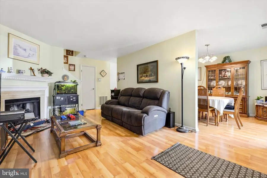 302 Colettes Ct, Montgomery, PA 19454 - #3