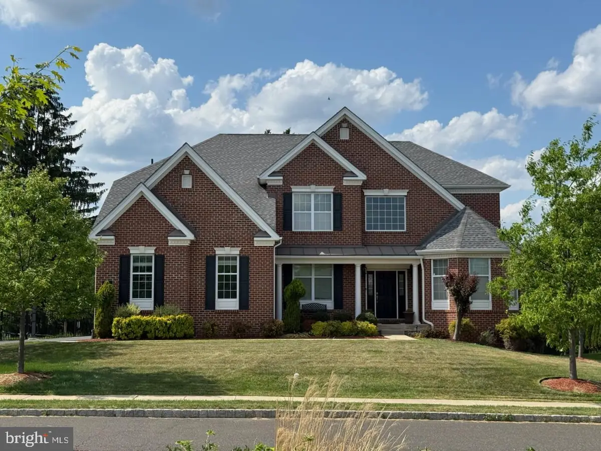 472 Caldwell Ln, Horsham, PA 19044 - #1
