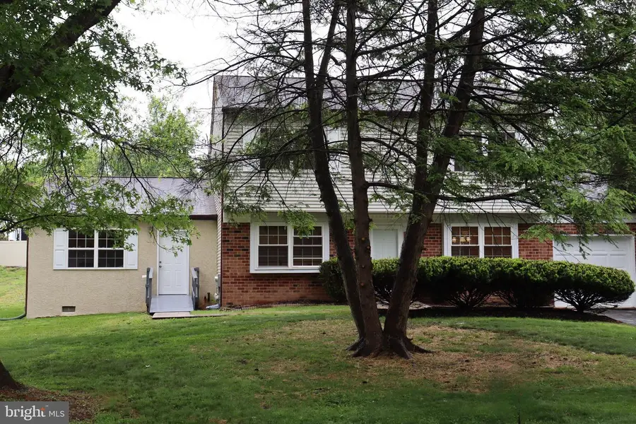 3115 Greenhill Ln, Norristown, PA 19401 - #3
