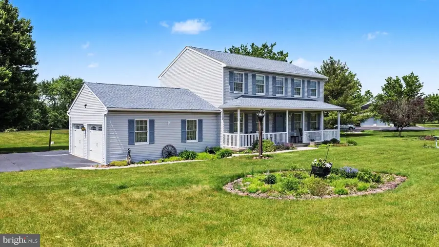 25 William Penn Dr, Schwenksville, PA 19473 - #3