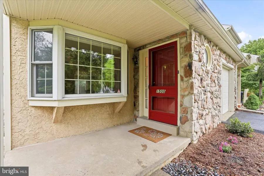 1500 Salaway Ct, Maple Glen, PA 19002 - #2