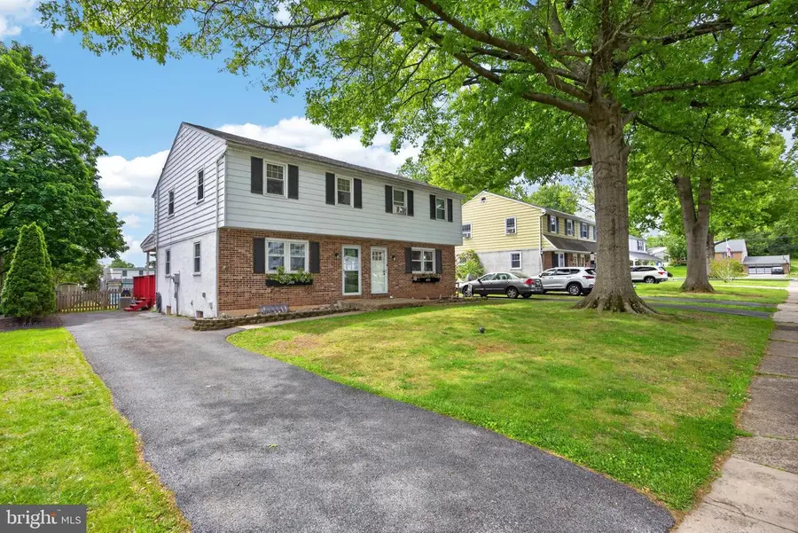 688 S 6th Ave, Royersford, PA 19468 - #2