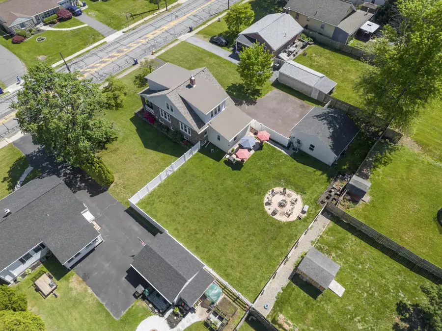 1209 N Charlotte St, Pottstown, PA 19464 - #2