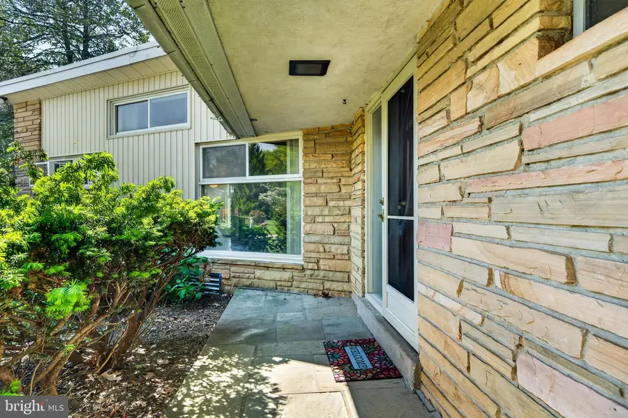 2615 Dogwood Ln, Norristown, PA 19401 - #2