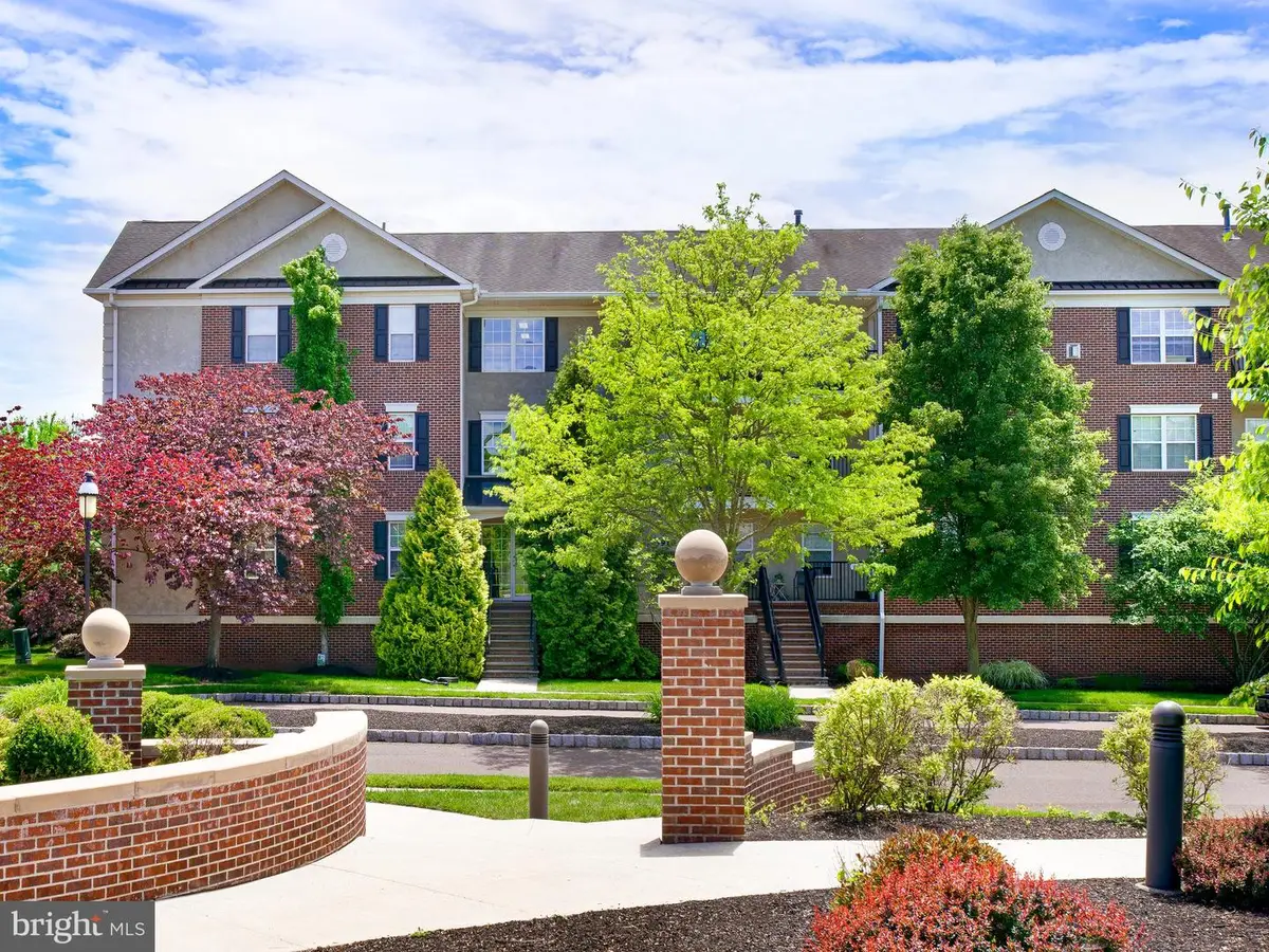 3910 Ashland Dr #118, Harleysville, PA 19438 - #1