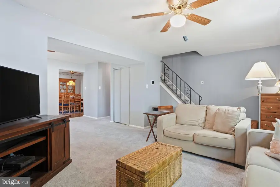 110 Horseshoe Ln, Horsham, PA 19044 - #3