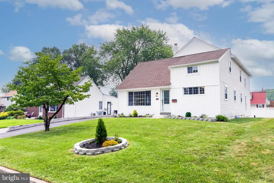 354 W Signal Hill Rd, King Of Prussia, PA 19406 - #3