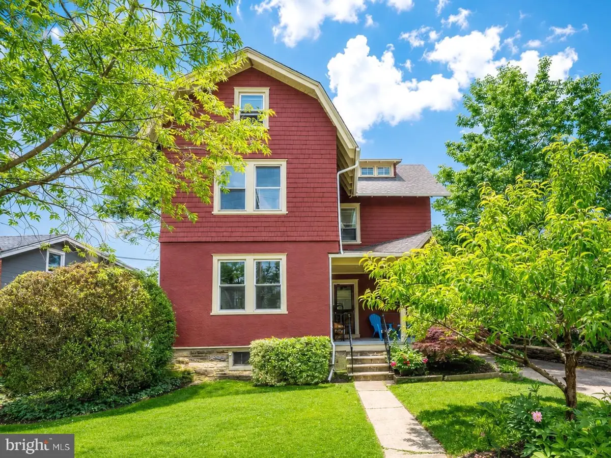 562 Barrett Ave, Haverford, PA 19041 - #1