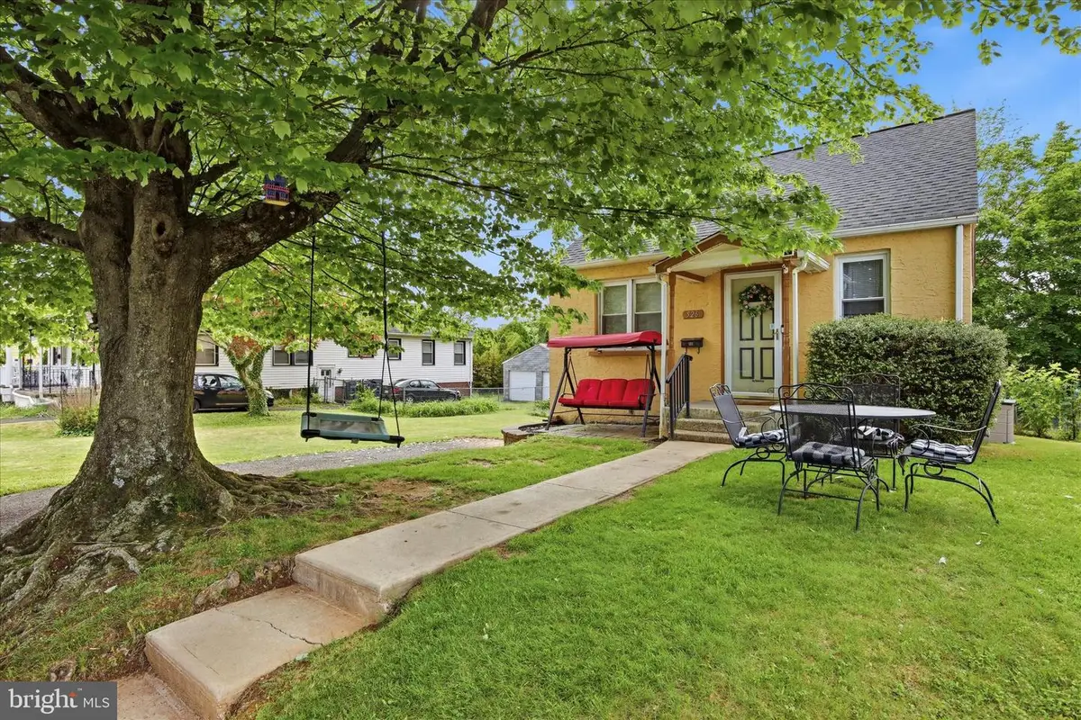 526 Garfield Ave, Glenside, PA 19038 - #1