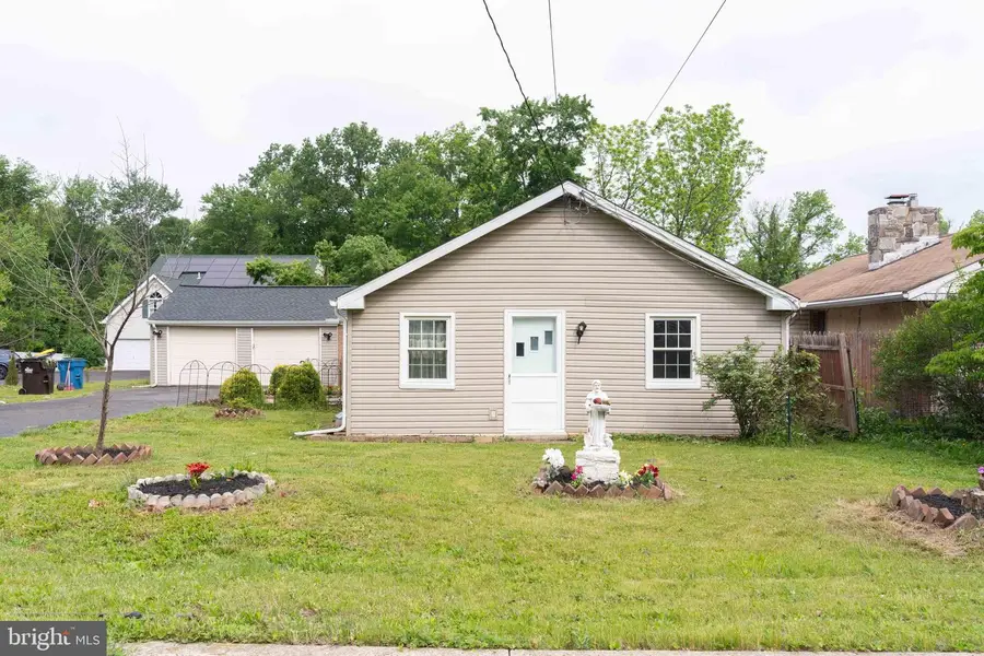 1606 N Line St, Lansdale, PA 19446 - #3