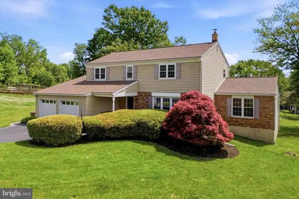 22 Woodstock Cir, COLLEGEVILLE, PA 19426