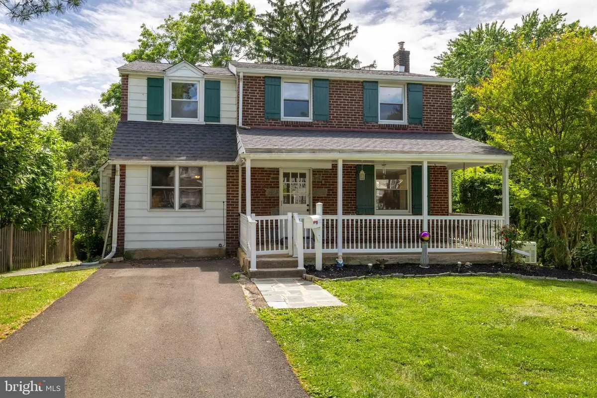 2008 Parkview Ave, Abington, PA 19001 - #1