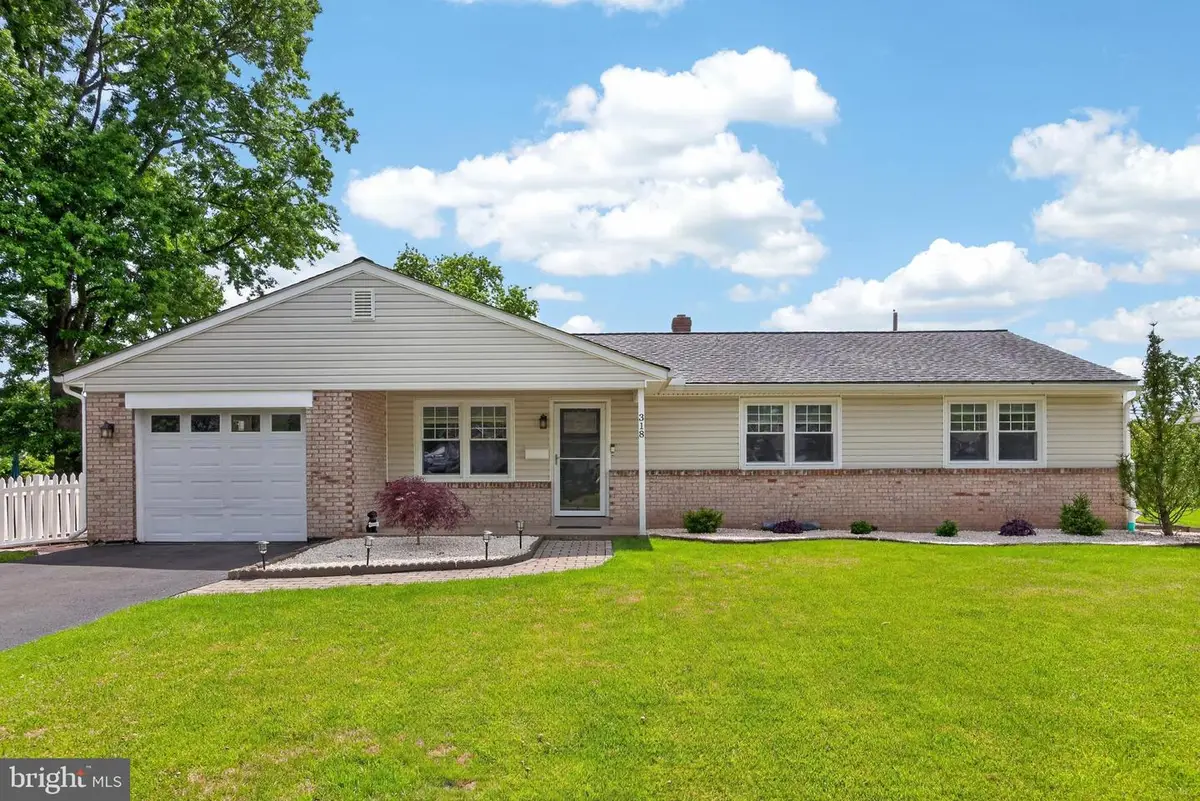 318 Northview Ave, Telford, PA 18969 - #1