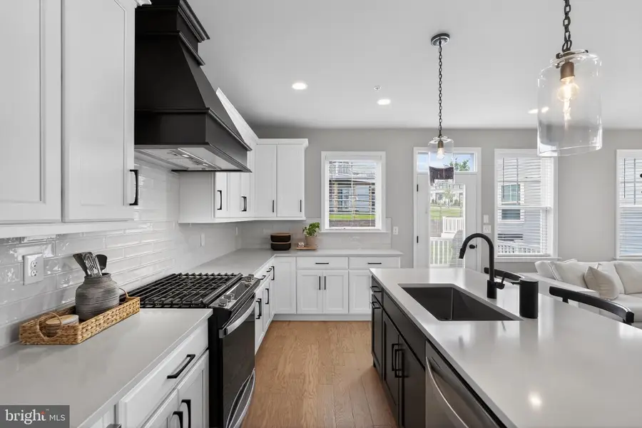 160 Charles Ln, Harleysville, PA 19438 - #3