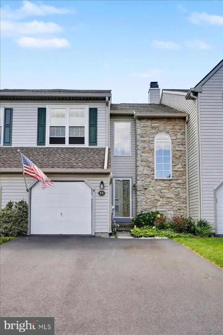 15 Essex Ct, Eagleville, PA 19403 - #3