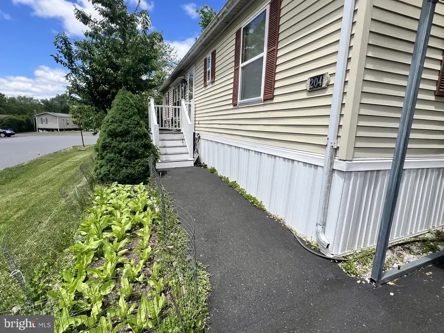 204 Green Hill Dr, Green Lane, PA 18054 - #3