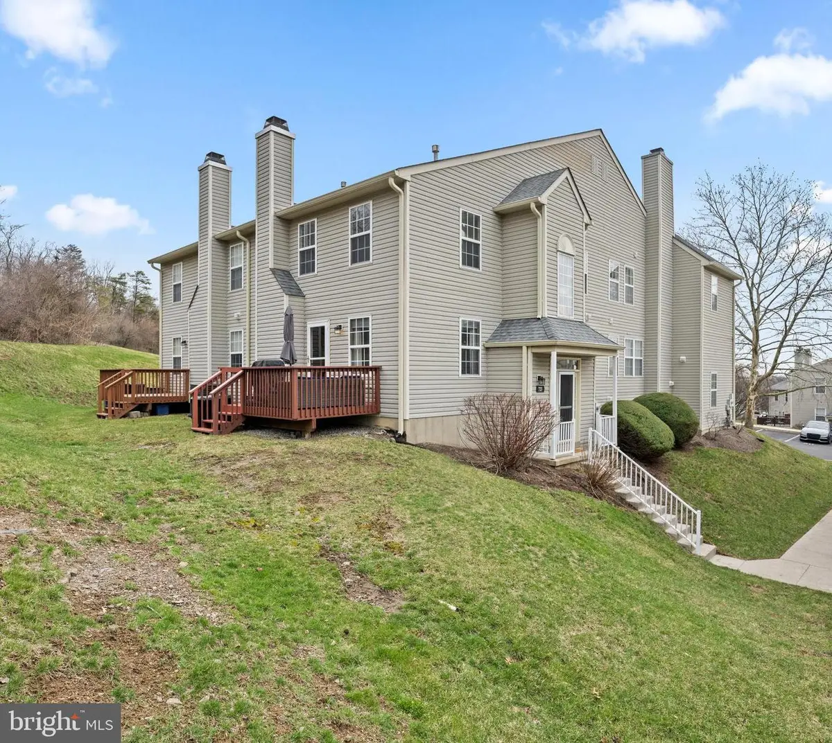 723 Thornhill Dr, Collegeville, PA 19426 - #1