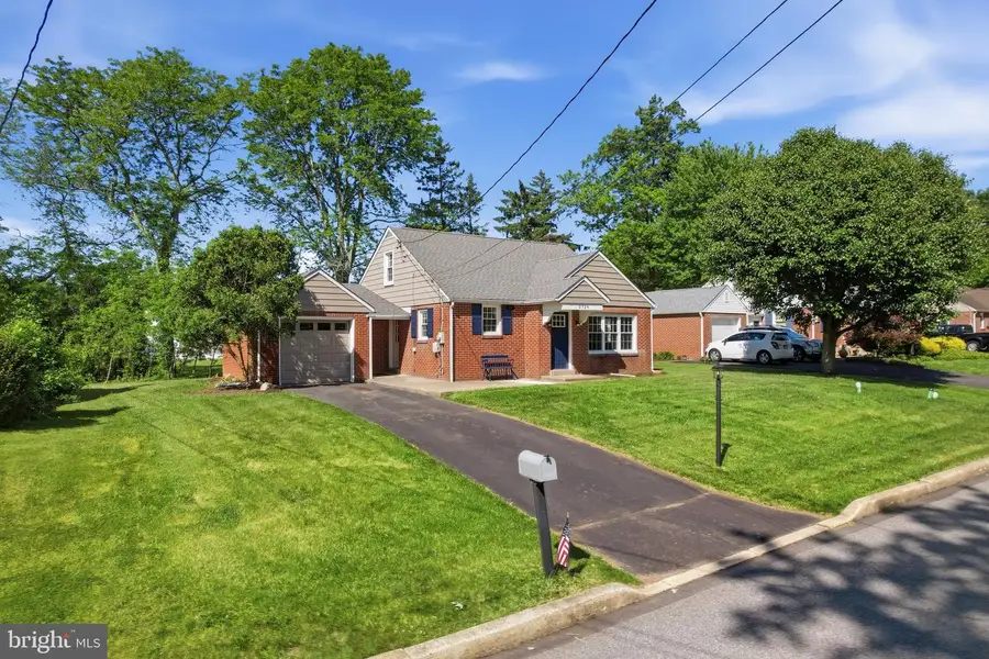 2724 Beech St, Hatfield, PA 19440 - #3