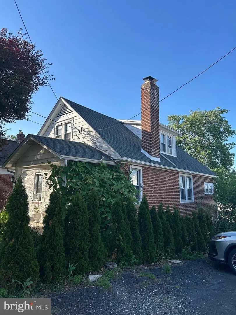2413 Arlington Ave, Abington, PA 19001 - #1