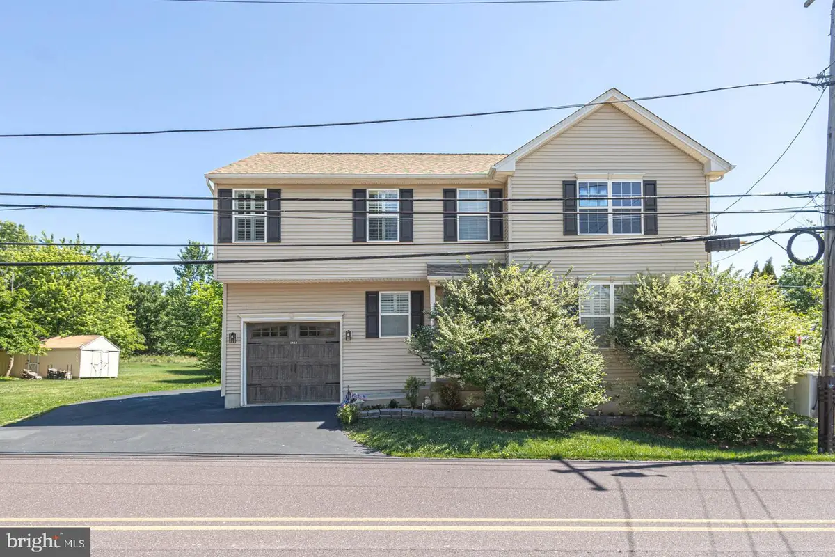 4051 Heckler Rd, Collegeville, PA 19426 - #1