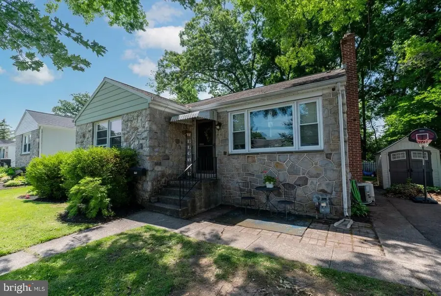 665 Woodland Ave, Pottstown, PA 19464 - #3