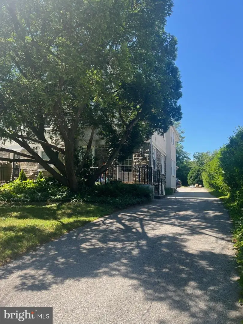 32 W Montgomery Ave, Ardmore, PA 19003 - #1