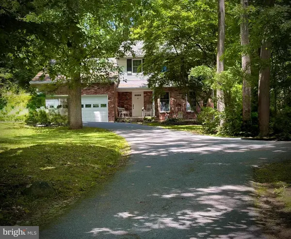 2371 Schaffer Rd, POTTSTOWN, PA 19464