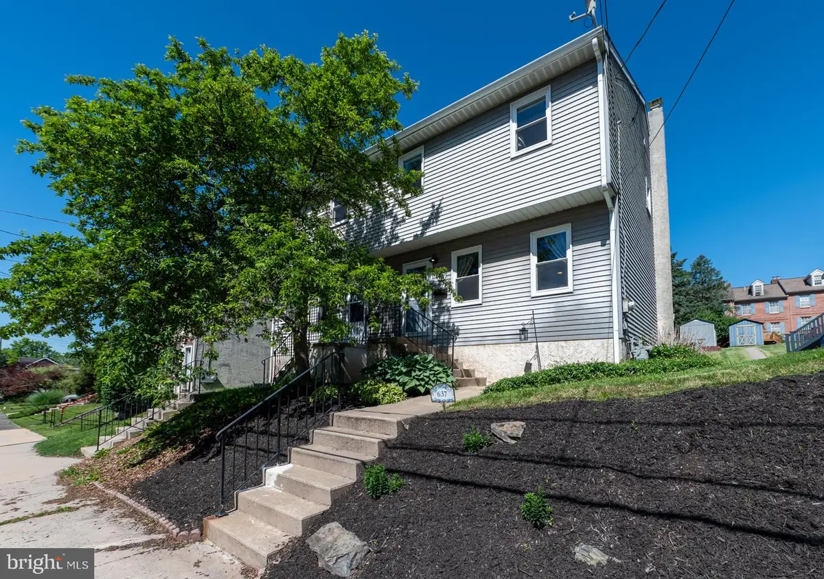 637 Willow St, Pottstown, PA 19464 - #1