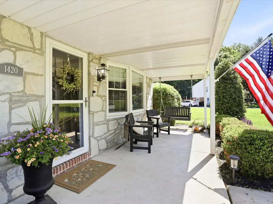 1420 Manor Ln, Blue Bell, PA 19422 - #3