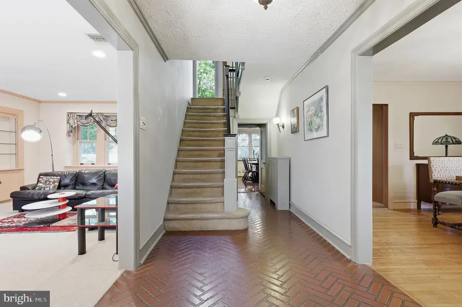 8210 Fairview Rd, Elkins Park, PA 19027 - #3