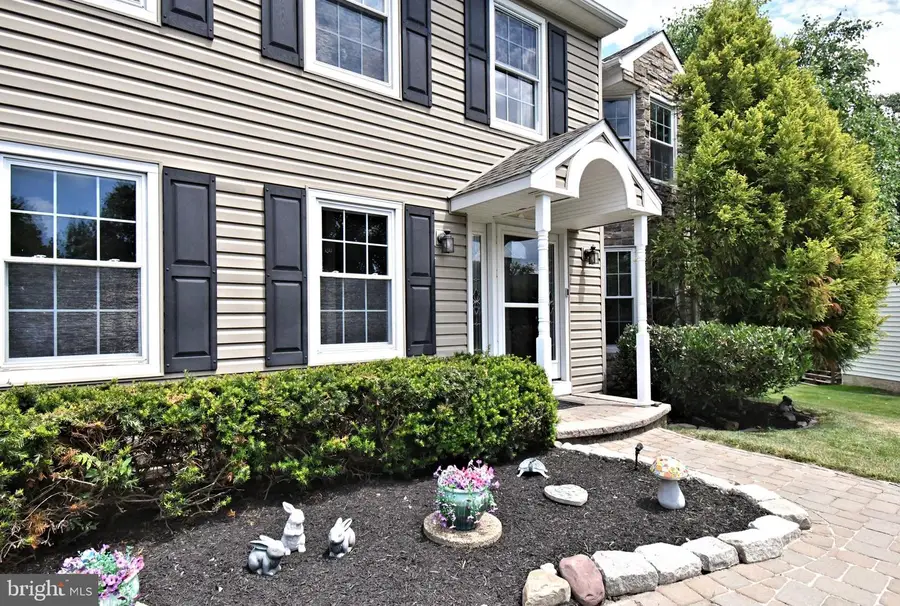 103 Chaucer Ct, Lansdale, PA 19446 - #2