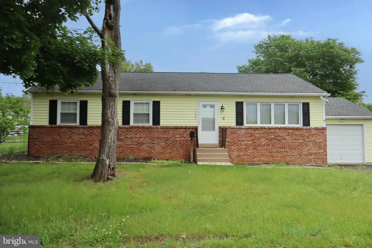 1203 Osbourne Ave, Abington, PA 19001 - #1
