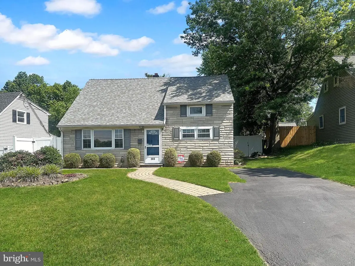 365 W King St, Pottstown, PA 19464 - #1