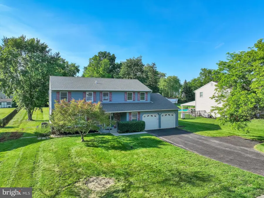 672 Brighton Dr, Hatfield, PA 19440 - #2