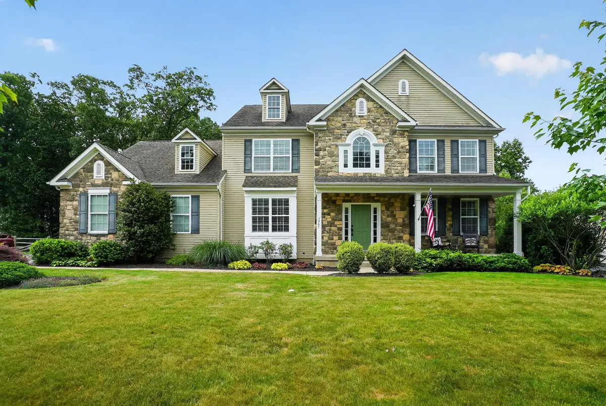 5967 Woodridge Dr #, Green Lane, PA 18054 - #1