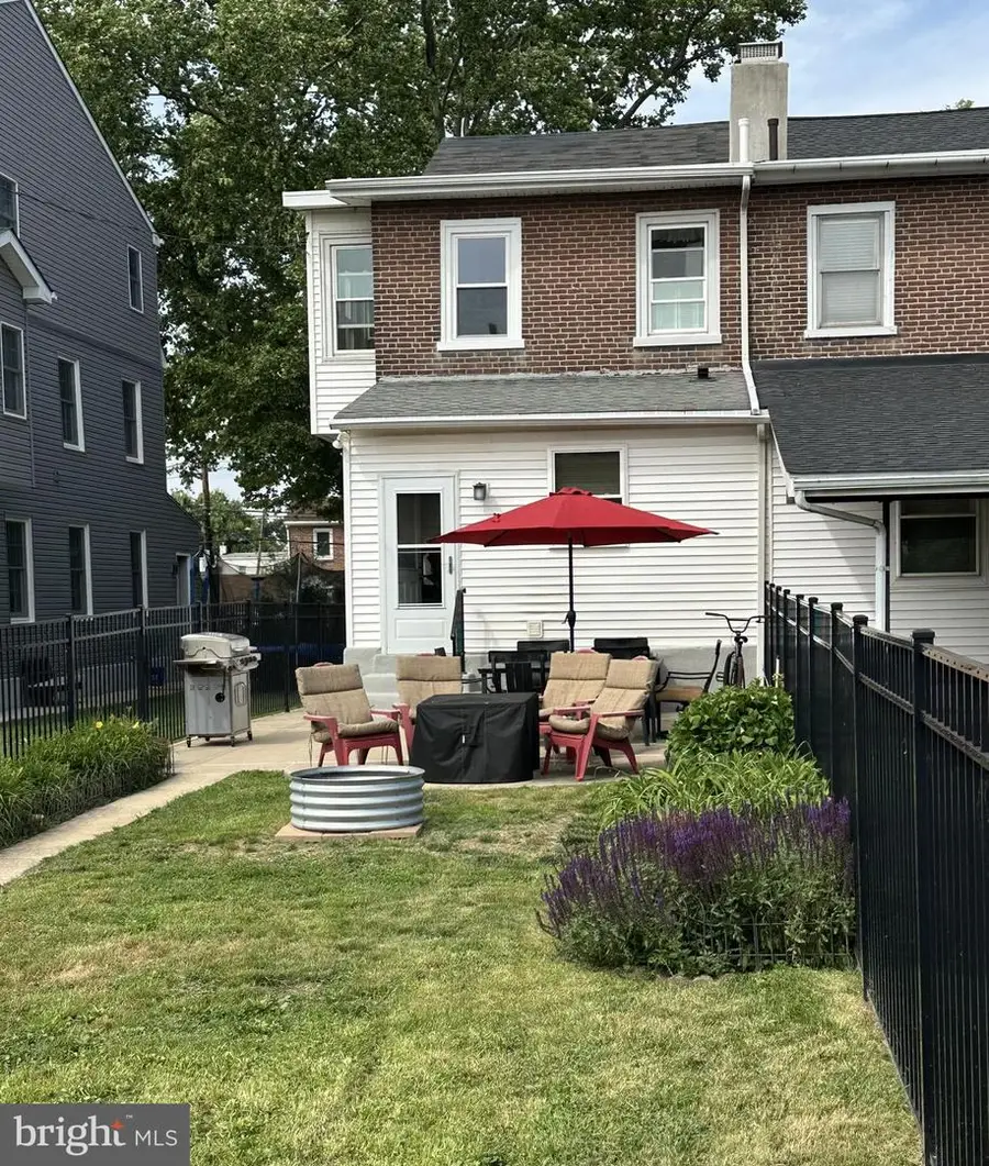 107 W 10th Ave, Conshohocken, PA 19428 - #3