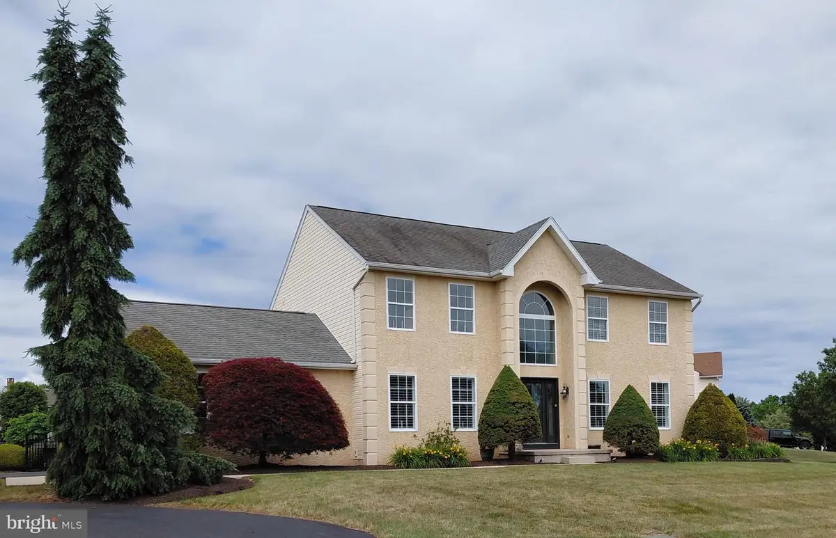 41 Edmonds Dr, Royersford, PA 19468 - #1