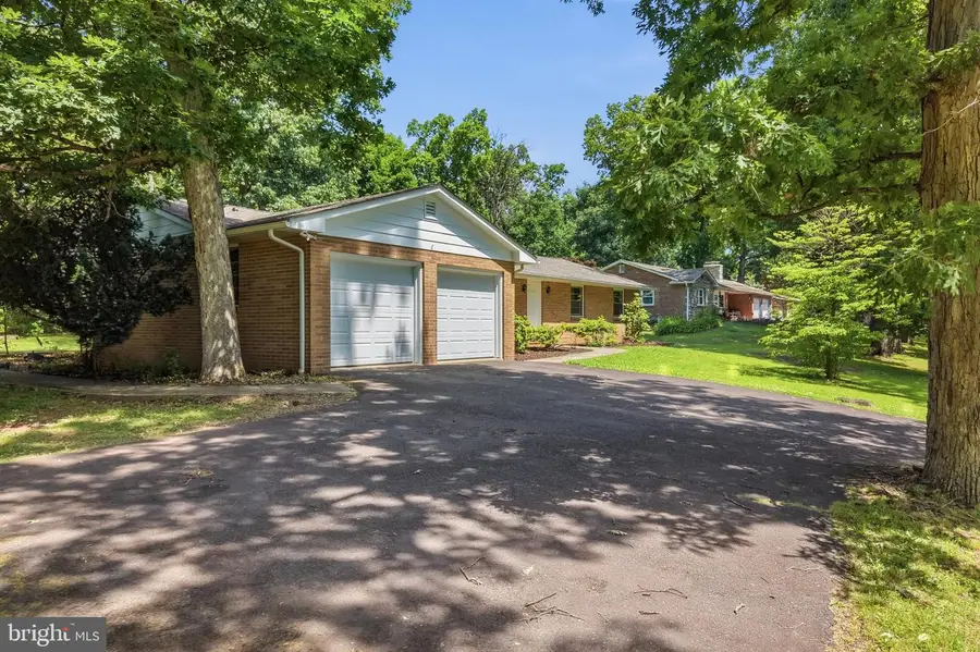 486 Derstine Rd, Hatfield, PA 19440 - #3