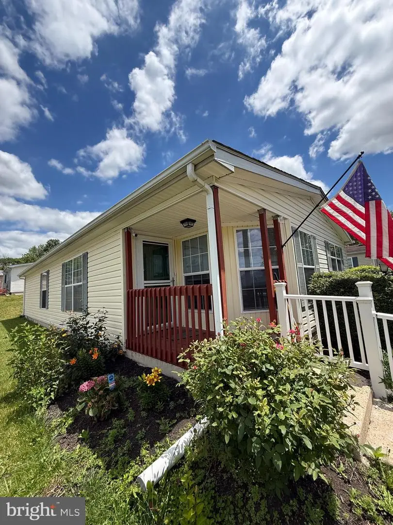 12 Longwood Ct W, Harleysville, PA 19438 - #1