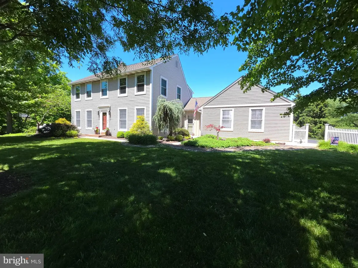 111 Lori Ln, Harleysville, PA 19438 - #1