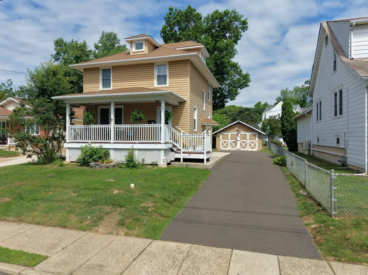 25 Center Ave, Willow Grove, PA 19090 - #1