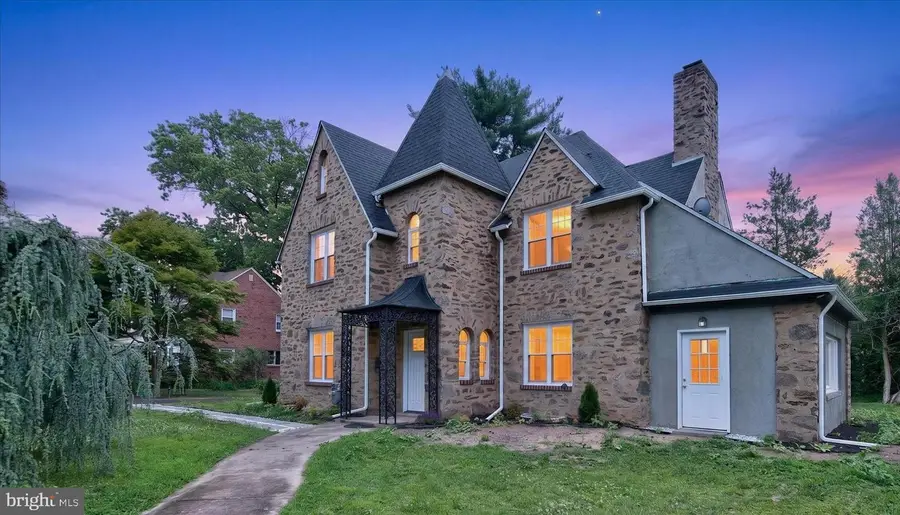 401 Carlton Ave, Wyncote, PA 19095 - #2