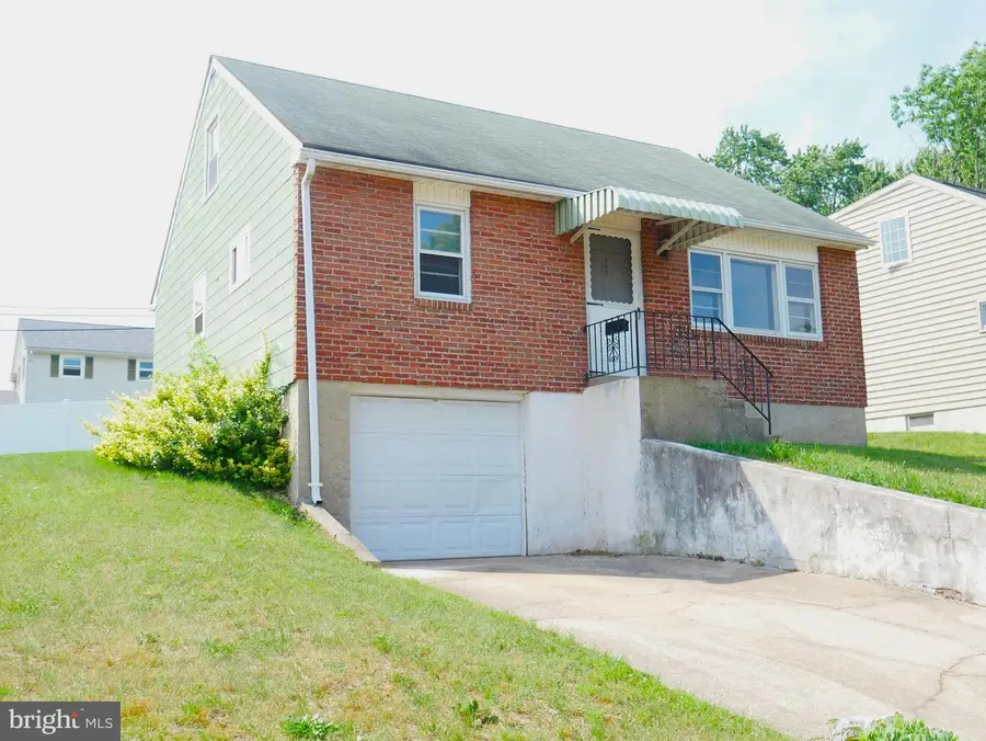 447 Spring St, Pottstown, PA 19464 - #2