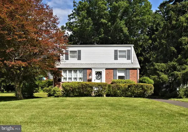 610 Topsfield Rd, HATBORO, PA 19040