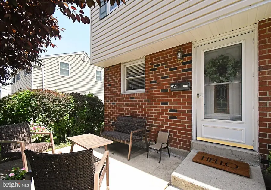 238 Fox Run Rd, King Of Prussia, PA 19406 - #2