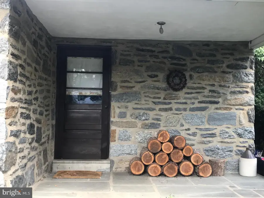 813 Stonybrook Dr, Blue Bell, PA 19422 - #3