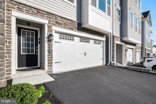 161 Everleigh Dr, ROYERSFORD, PA 19468